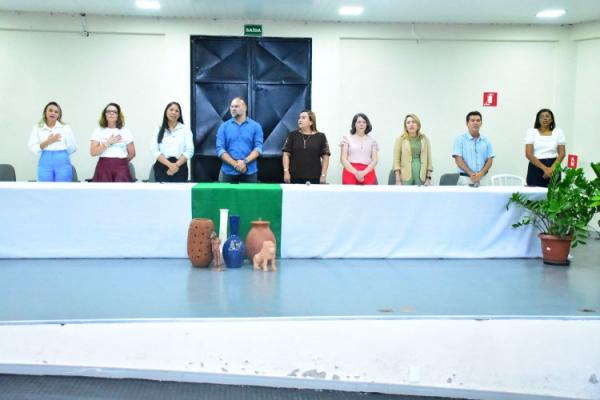 Prefeitura de Floriano realiza encerramento do curso de formação para Profissionais de Apoio Escolar(Imagem:Secom)