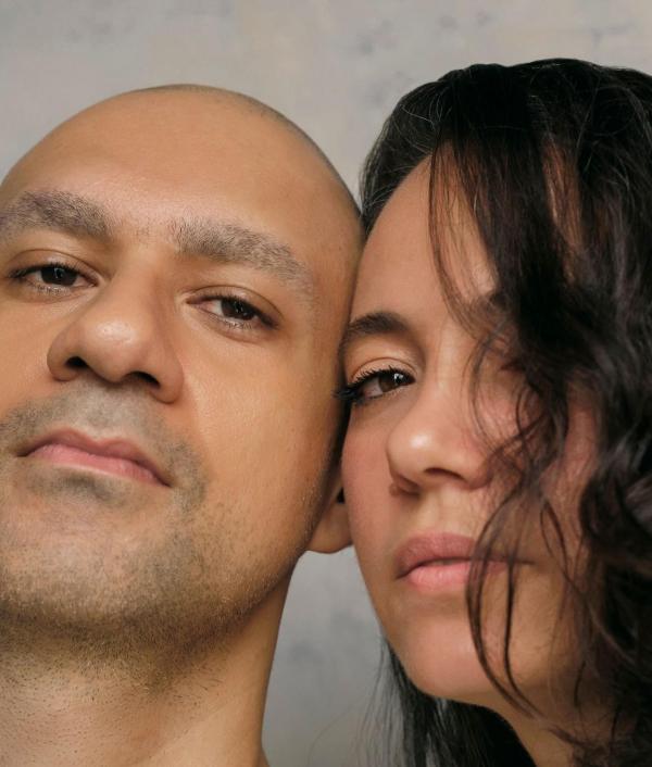 Siso apresenta em mar&ccedil;o &acute;Ferro e fogo&acute;, &aacute;lbum autoral que traz Ti&ecirc; e Luiza Brina(Imagem:Rony Hernandes / Divulga&ccedil;&atilde;o)