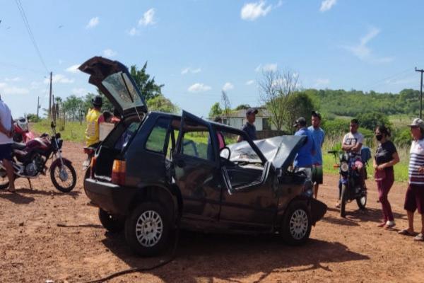 Acidente deixou um casal morto e filhos feridos(Imagem:Reprodução)