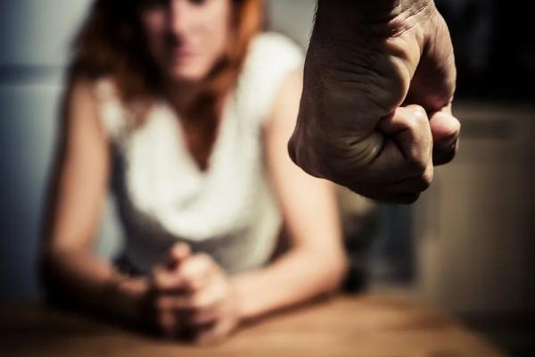 Lei não substitui indenização e medidas judiciais às quais as mulheres ainda poderão recorrer.(Imagem:LoloStock via Adobe Stock)