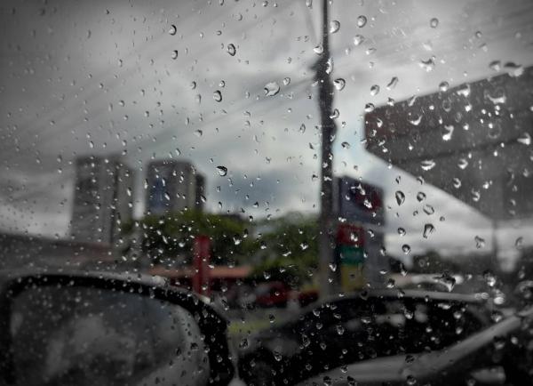 Inmet alerta para chuvas intensas em todo o Piauí nesta sexta-feira (20).(Imagem:Jonas Carvalho/Portal ClubeNews)