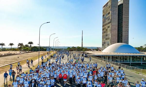 Presidente da República, Luiz Inácio Lula da Silva, durante a participação na Corrida e Caminhada MEC 95 anos, na Esplanada dos Ministérios.(Imagem:Ricardo Stuckert / PR)