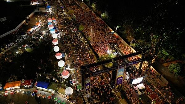 Bloco Vumbora arrasta multidão de foliões na Micarina 2022. (Imagem:Divulgação)