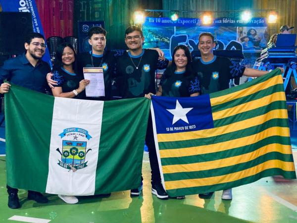 A Seduc custeou as despesas dos estudantes que participaram da exposição em Pernambuco, consolidando um ambiente escolar que valoriza a investigação e a criatividade.(Imagem:Ascom Seduc)