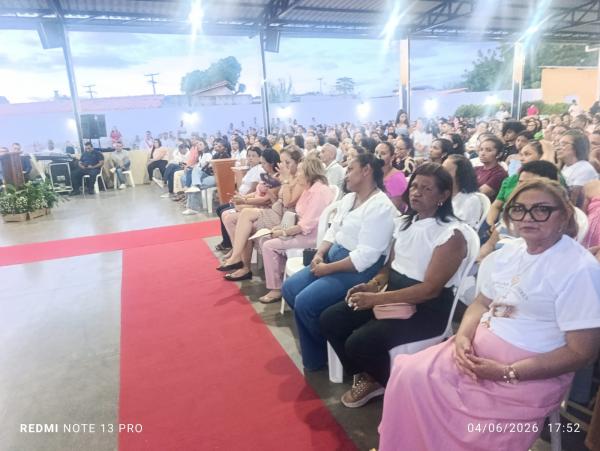 Solenidade de Corpus Christi re&uacute;ne milhares de fi&eacute;is em Floriano(Imagem:FlorianoNews)