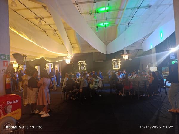  Óticas Piauí celebra 30 anos com confraternização especial em Floriano(Imagem:FlorianoNews)