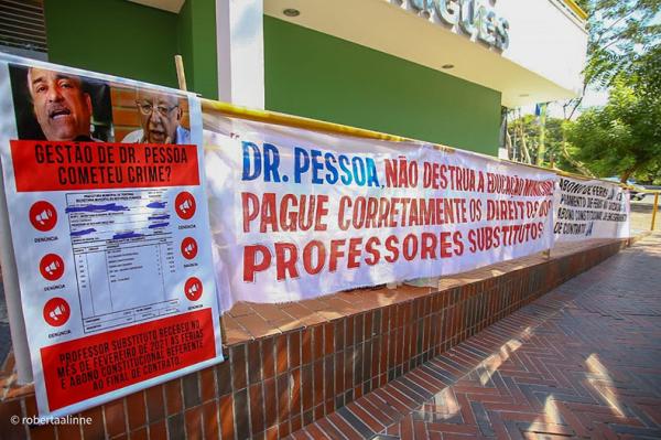 Na CMT, professores substitutos pedem lei para regulamentar 13° salário e férias(Imagem:Roberta Aline)