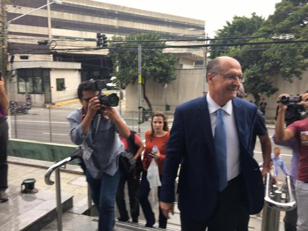 Geraldo Alckmin chega à sede da PF em SP para prestar depoimento, em abril de 2019.(Imagem:Gabriela Gonçalves/G1)