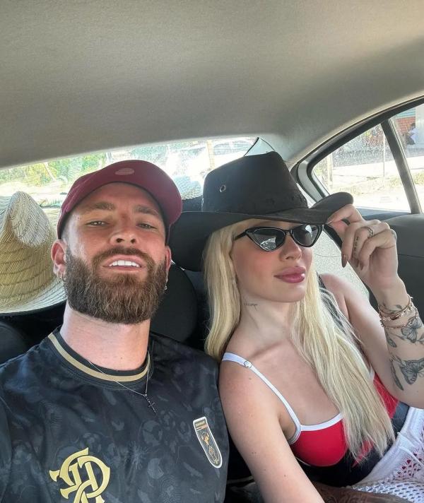 Léo Pereira, do Flamengo está namorando Karoline Lima.(Imagem:Instagram)