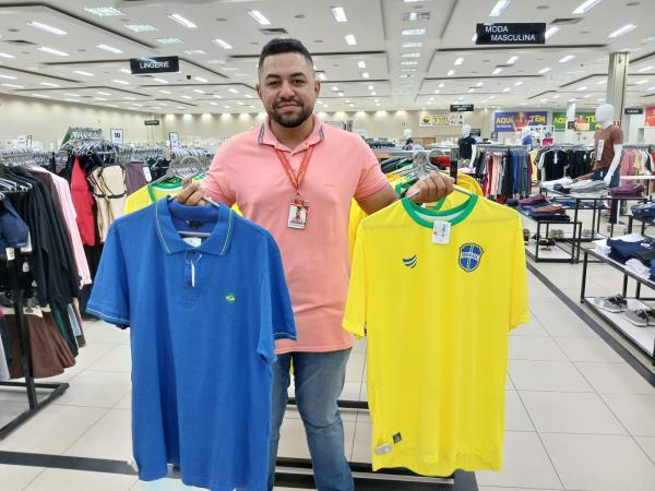 Jhoney, chefe do setor de confec&ccedil;&otilde;es do Armaz&eacute;m Para&iacute;ba(Imagem:FlorianoNews)