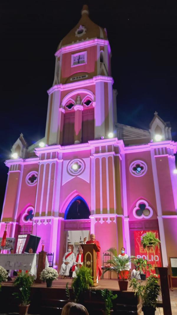 Fiéis participam do encerramento do festejo de São Pedro de Alcântara(Imagem:FlorianoNews)