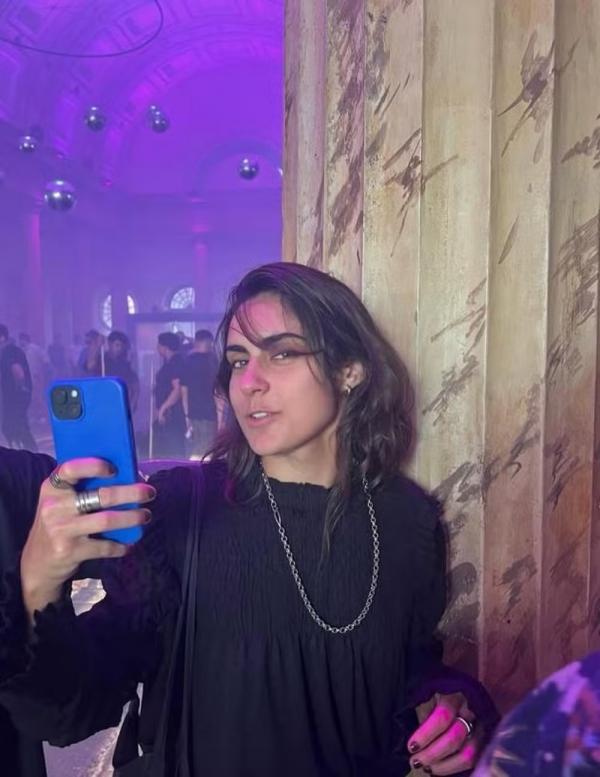 Giovanna Reis é namorada de Alanis Guillen.(Imagem:Reprodução/Instagram)