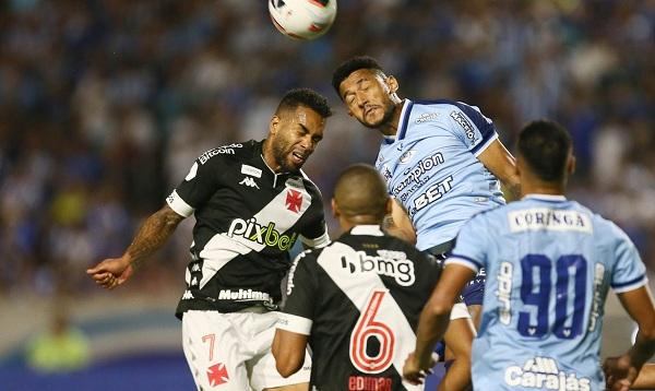 Vasco perde para CSA e desperdiça chance de virar vice-líder.(Imagem:© Daniel Ramalho/CRVG/Direitos Reservados)
