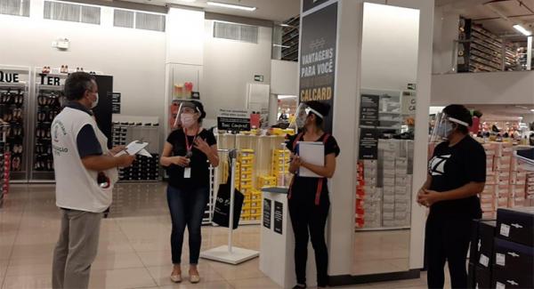 Shoppings reabrem próxima semana e vigilância sanitária alerta sobre cuidados.(Imagem:PMT)