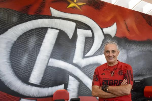 Tite na academia do Ninho do Urubu em seu primeiro dia de Flamengo.(Imagem:Marcelo Cortes/Flamengo)