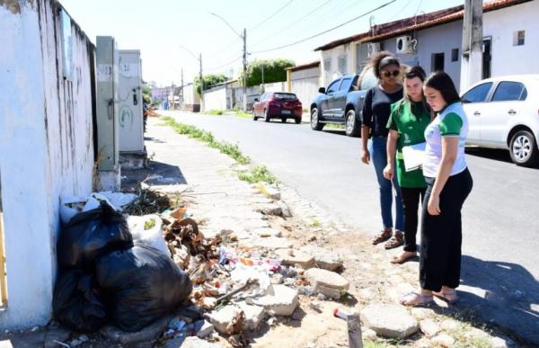 Seman realiza ação de fiscalização e conscientização do descarte irregular de lixo em Floriano(Imagem:Secom)