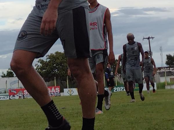 Corisabbá intensifica treinos para enfrentar o Flamengo neste domingo (27)(Imagem:FlorianoNews)