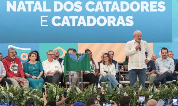 Presidente Lula participa do natal das Catadoras e visita a Expo Catadores 2025, no Anhembi.(Imagem:Paulo Pinto/Agencia Brasil)