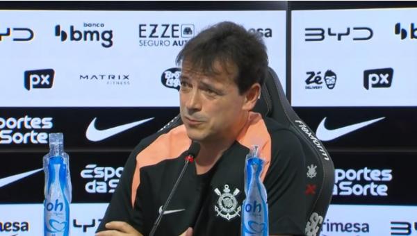 Diniz aponta resgate de &acirc;nimo no Corinthians: 