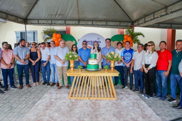 Em Cara&uacute;bas do Piau&iacute;, Ciro Nogueira inaugura obras juntamente com prefeita petista Andressa Leal.(Imagem:Ascom)