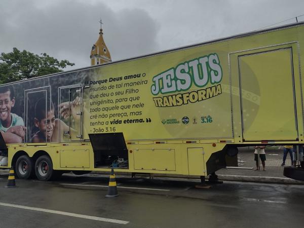 Carreta Missionária chega em Floriano com serviços de saúde gratuitos.(Imagem:Divulgação)