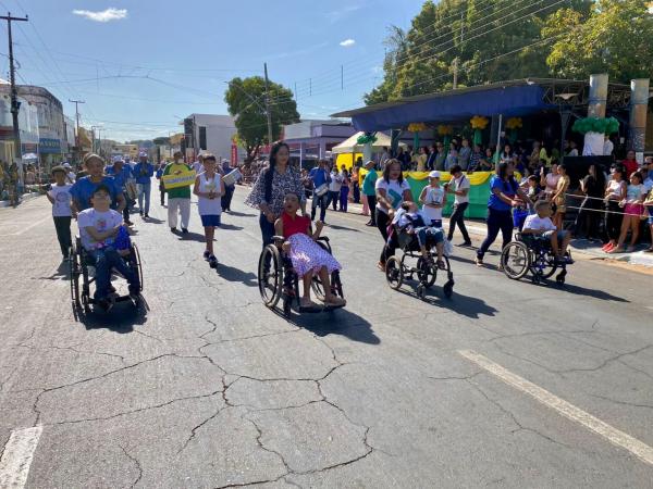 Desfile 7 de Setembro em Floriano (Imagem:Werlley Barbosa/TV Clube)