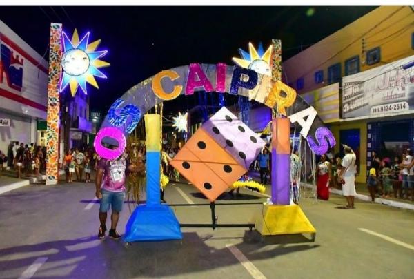 Floriano: desfile das escolas de samba leva milhares de foliões à avenida(Imagem:Reprodução/PMF)