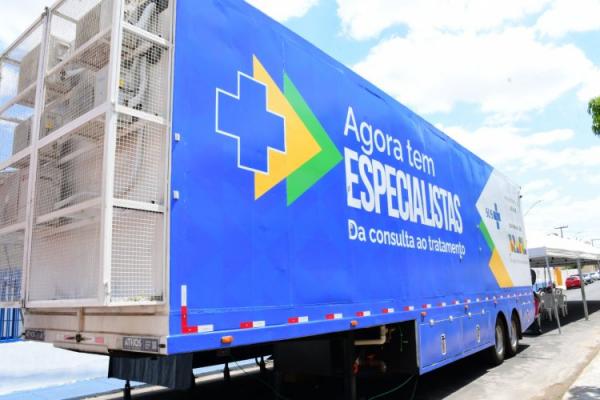 Floriano recebe carreta do programa