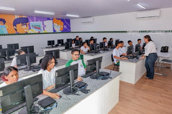 Governador detalha a&ccedil;&otilde;es para ampliar acesso &agrave; educa&ccedil;&atilde;o e levar ensino superior a 28 microrregi&otilde;es do Piau&iacute;(Imagem:Gabriel Paulino)