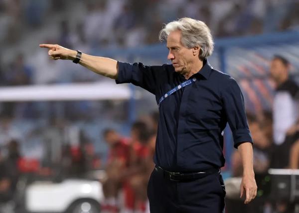 Jorge Jesus durante Al-Hilal x Al-Riyadh.(Imagem:REUTERS/Ahmed Yosri)