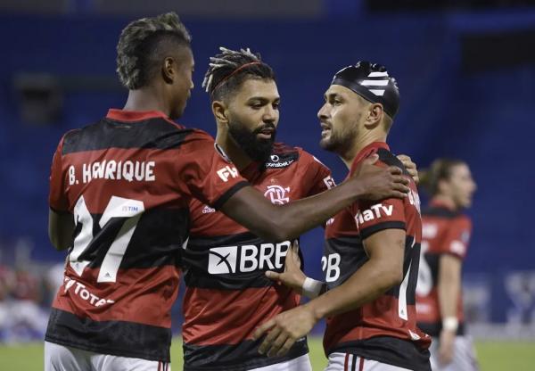 Bruno Henrique Gabigol Arrascaeta contra o Vélez Sarsfield em 2021 ? Foto:(Imagem:Reuters)