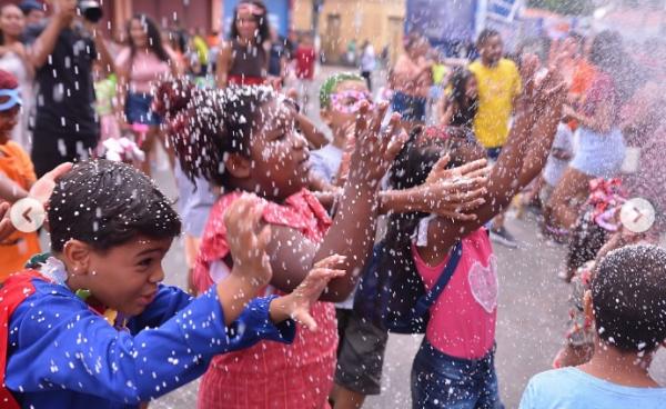 Carnaval da Família em Floriano: A festa que uniu gerações na Princesa do Sul(Imagem:Reprodução/Instagram)