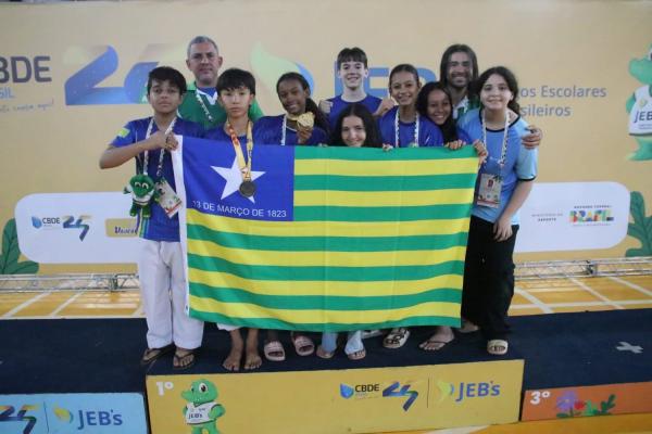 As medalhas vieram na Série Ouro, a de mais alto nível técnico, dos Jogos Escolares Brasileiros (JEBs)(Imagem:Ascom Secepi)