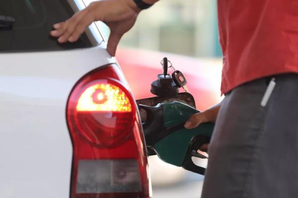 Após redução de ICMS para gasolina, Governo do RJ autua 45 postos que não baixaram os preços.(Imagem:Divulgação)