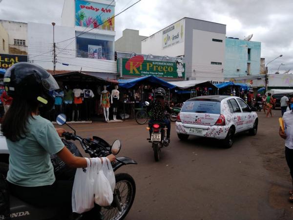 Grande movimentação é registrada no Centro de Picos.(Imagem:Divulgação /TV Clube)