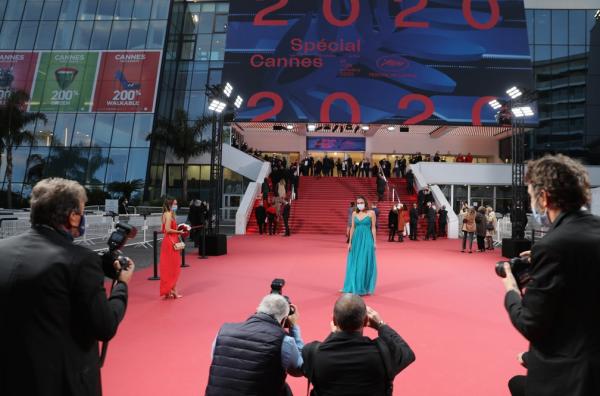 Cannes estende tapete vermelho para versão reduzida do festival(Imagem:Reprodução)