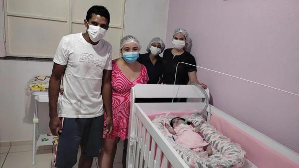  Elisa tem Osteogenese imperfeita e recebeu alta após 1 ano e 8 meses.(Imagem:Arquivo Pessoal )