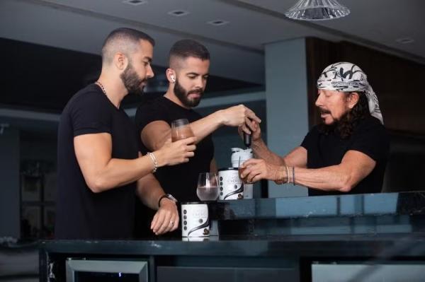 Bell Marques e seus filhos, Rafa e Pipo Marques.(Imagem:Reprodução/Instagram)