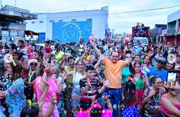 Carnaval da Família em Floriano: A festa que uniu gerações na Princesa do Sul(Imagem:Reprodução/Instagram)