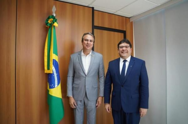 Ministro da Educação, Camilo Santana, e o governador Rafael Fonteles.(Imagem:Divulgação)