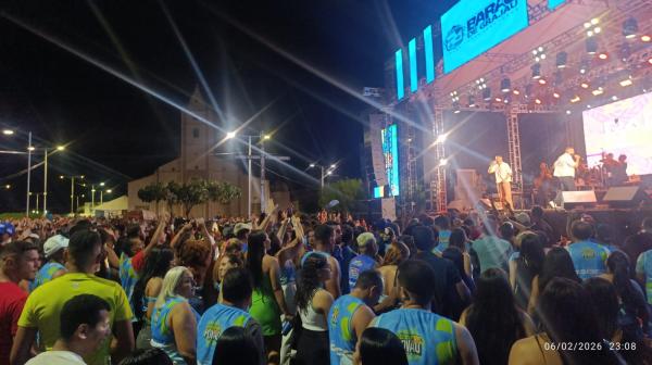  Bloco do Pov&atilde;o 2026 re&uacute;ne multid&atilde;o e transforma a Pra&ccedil;a Santo Ant&ocirc;nio em palco de grande festa(Imagem:FlorianoNews)