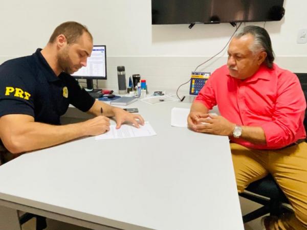 Prefeitura de Floriano e PRF alinham ações para prevenir acidentes de trânsito no município.(Imagem:Secom)