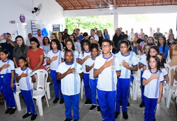C&acirc;mara de Floriano celebra entrega da reforma da Escola Municipal Get&uacute;lio Vargas(Imagem:Reprodu&ccedil;&atilde;o/Instagram)