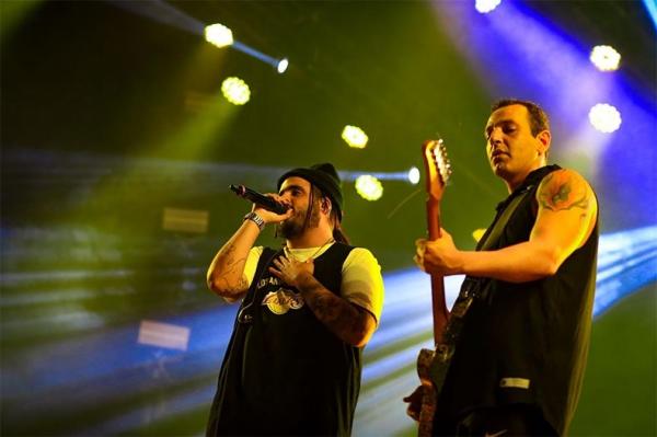  Poesia Acústica, maior coletivo rap do Brasil, faz show marcante e cheio de emoção no Piauí Pop.(Imagem:Renato Andrade/Cidadeverde.com)