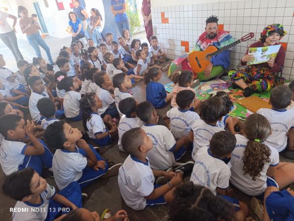 Biblioteca Itinerante leva histórias e cultura à Escola Municipal Eleutério Rezende(Imagem:FlorianoNews)