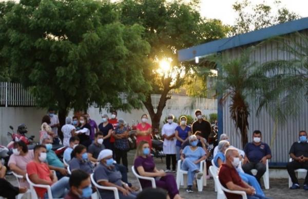 Profissionais da saúde do HRTN recebem celebração especial de natal(Imagem:HRTN)