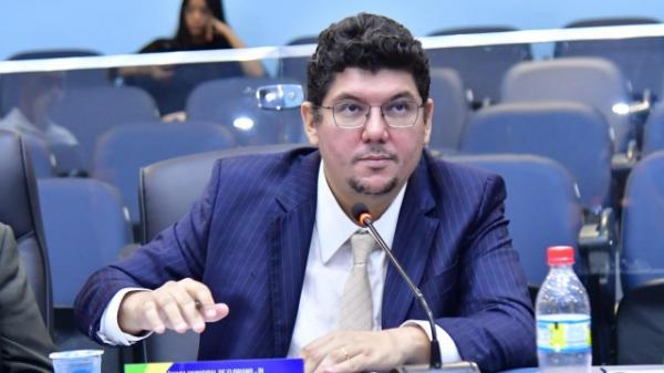 Danilo Martins chamou a atenção para a apatia em um setor que sempre foi de muita pujança em Floriano.(Imagem:CMF)