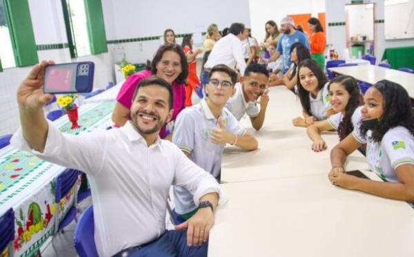 Secretário Washington Bandeira visita escolas em Campo Maior.(Imagem:Divulgação)