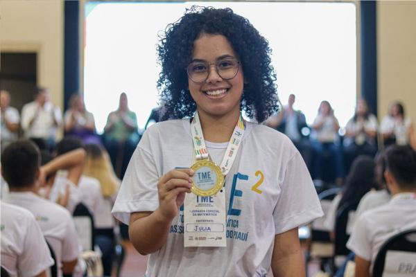 Ao final, os estudantes com melhores desempenhos, no TME² 2025, receberão medalhas de ouro, prata e bronze.(Imagem:Letícia Santos)
