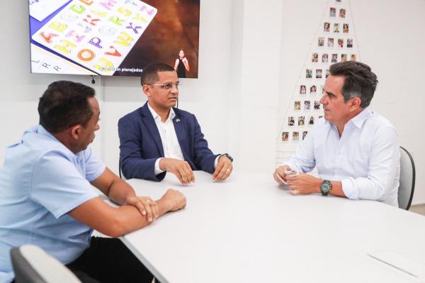  Ciro Nogueira refor&ccedil;a compromisso com a educa&ccedil;&atilde;o em visita &agrave; Secretaria Municipal de Teresina(Imagem:Ascom)